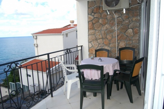 Apartman Mare Balkon