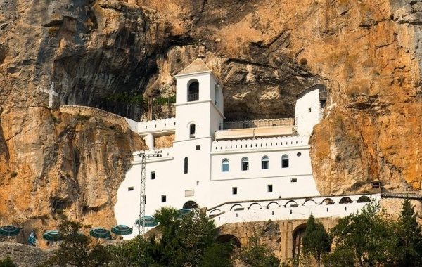 Vjerska tura – Manastiri Ostrog, Ždrebaonik, Dajbabe